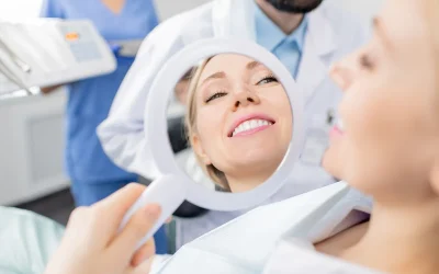 How to safely whiten your teeth in time for holiday photos